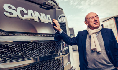 The power of Scania V8 helps transporting exceptional loads