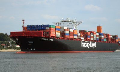 Hapag orders six ultra large container vessels  powered by LNG dual fuel. Image: Wikimedia/ Hummelhummel