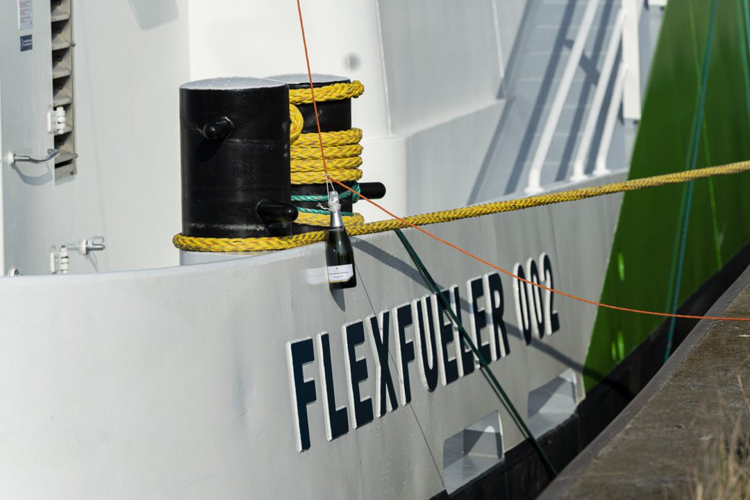 FlexFueler 002 makes LNG bunkering available throughout Port of Antwerp. Image: Port of Antwerp