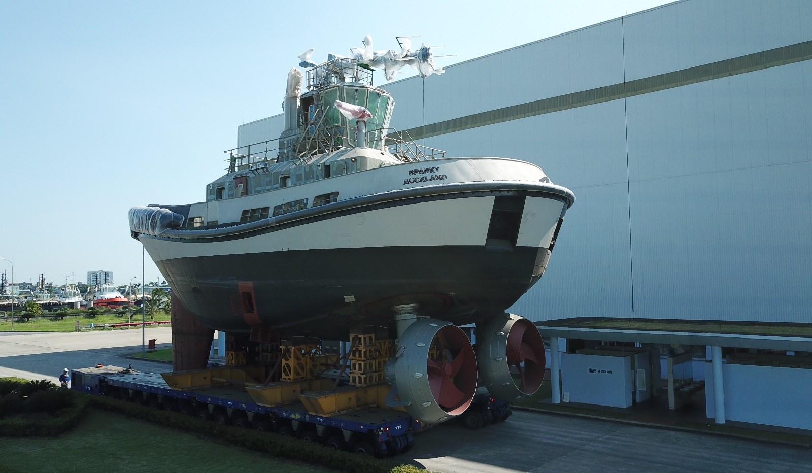 Damen made a milestone in the construction of the RSD-E Tug 2513. Image: Damen