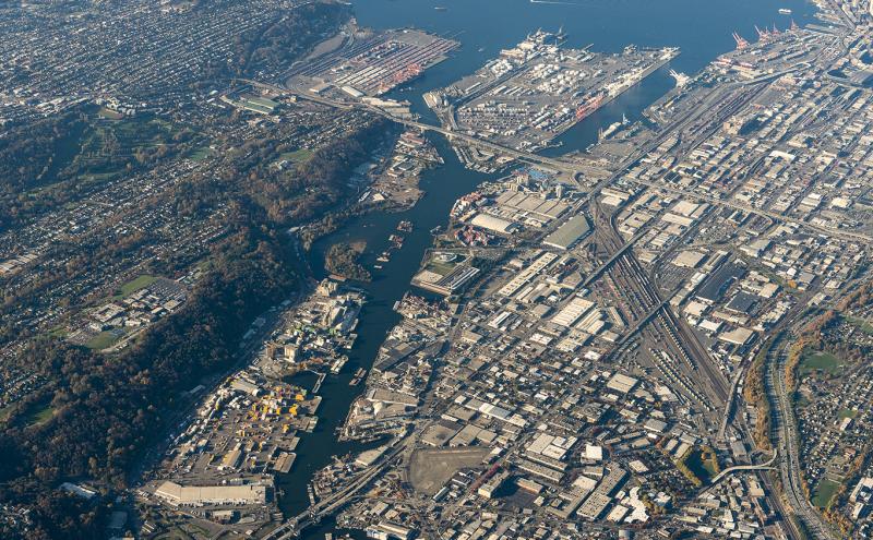 Northwest Ports adopt plans to phase out maritime emissions. Image: Port of Seattle
