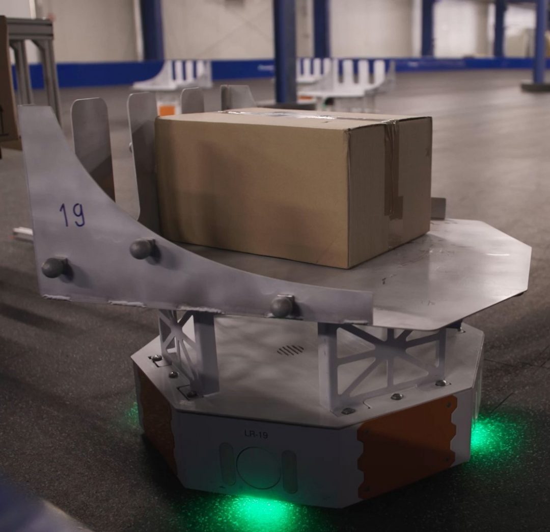 DPD Germany tests autonomous swarm robots - LoadRunners. Image: DPD/Geopost