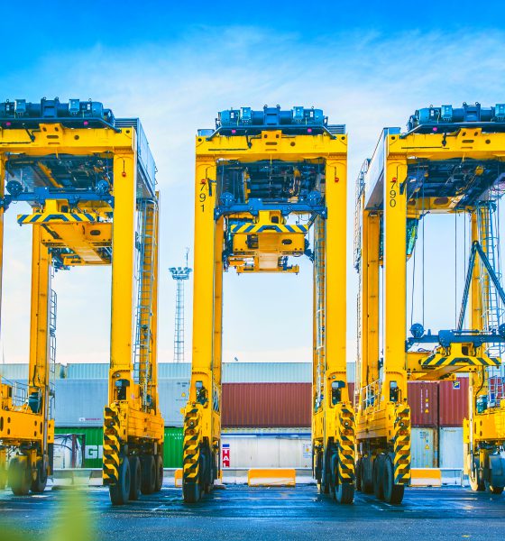 Kalmar to supply 12 Kalmar Hybrid Straddle Carriers to GMP in France. Image: Cargotec