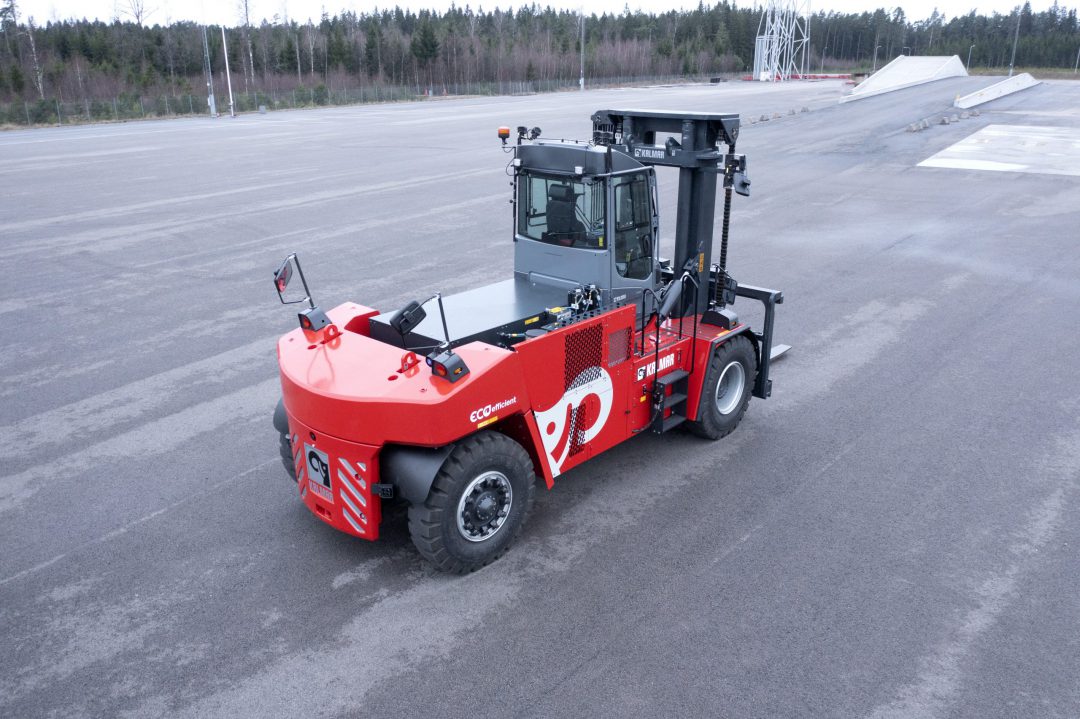 Kalmar's first heavy electric forklift to be delivered to Innofreight. Image: Cargotec
