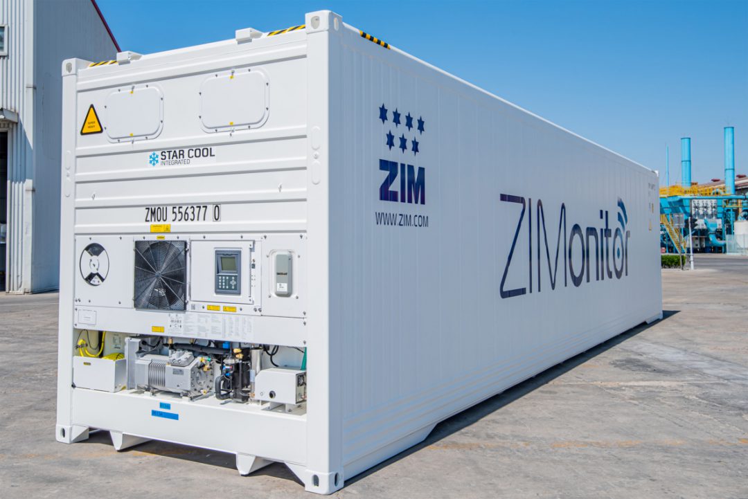 ZIM locks in new Sekstant door sensor technology. Image: Maersk Container Industry