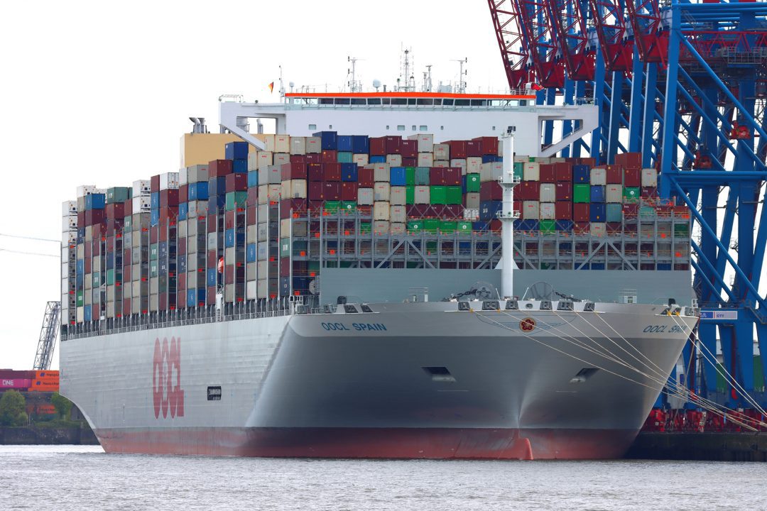 First call in Hamburg by ‘OOCL Spain’. Image: Port of Hamburg